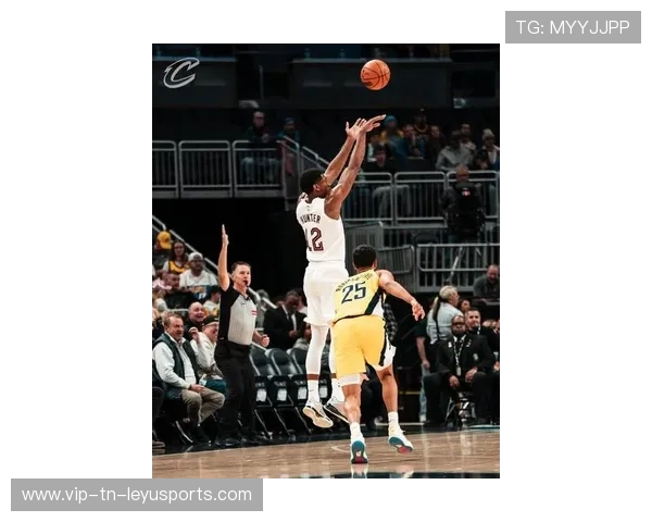 米切尔高难度拉杆命中，骑士稳扎稳打