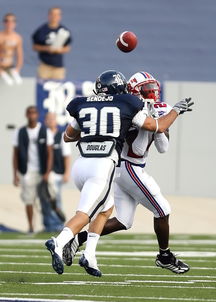 乐鱼体育app官网入口-拜仁传控优势明显，牢牢控制比赛，拜仁的传奇